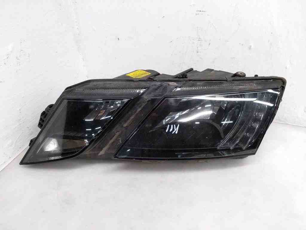 SKODA Octavia 3 generation (2013-2020) Front Left Headlight 5E2941015C 32417228