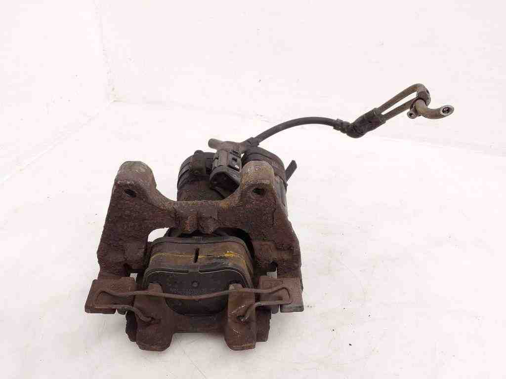 VOLKSWAGEN Passat B8 (2014-2023) Rear Right Brake Caliper 3Q0615406J 32428677