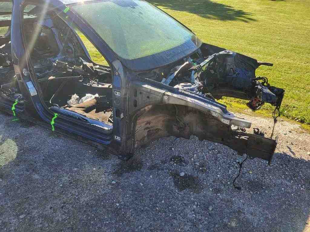 VOLKSWAGEN Passat B8 (2014-2023) Front Right Quarter Panel 32429345
