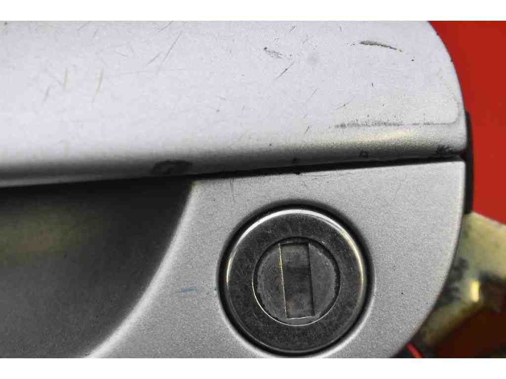 PEUGEOT 607 1 generation (2000-2008) Priekšējo kreiso durvju ārējais rokturis 9631931080 32271890