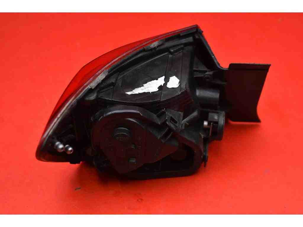 SEAT Leon 3 generation (2012-2020) Rear Right Taillight Lamp 5F0945096B 32385435