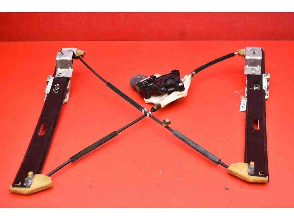 SEAT Leon 3 generation (2012-2020) Front Right Door Window Regulator 5F4837462C 32385449