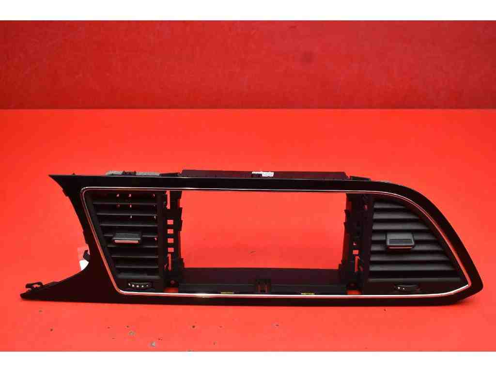 SEAT Leon 3 generation (2012-2020) Cabin Air Intake Grille 5F1819110D 32385456