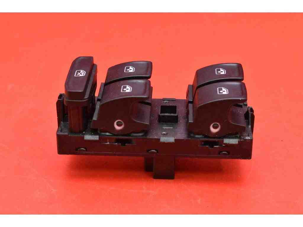 SEAT Leon 3 generation (2012-2020) Front Left Door Window Switch 5G0959857F 32385457