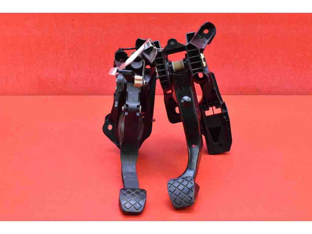 SEAT Leon 3 generation (2012-2020) Throttle Pedal 5Q1721059CL 32385458