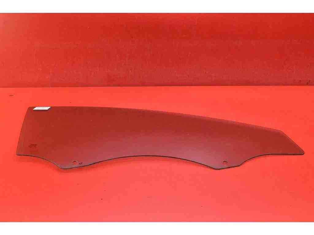 SEAT Leon 3 generation (2012-2020) Priekšējais kreisais durvju stikls 32385462