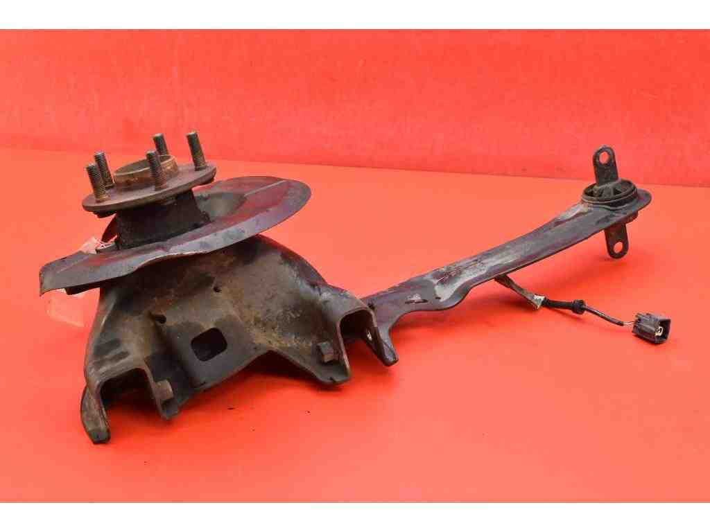 VOLVO C70 2 generation (2005-2013) Front Right Wheel Hub 32385527