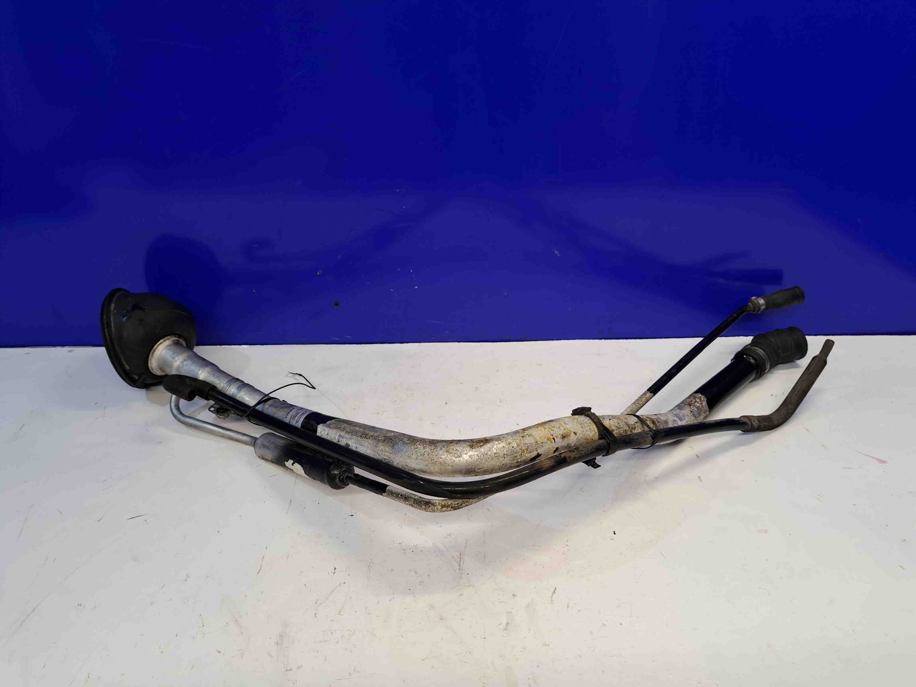 ウンコ VOLVO V40 Cross Country 526 Schlauch Kühlung 31368800 2.0