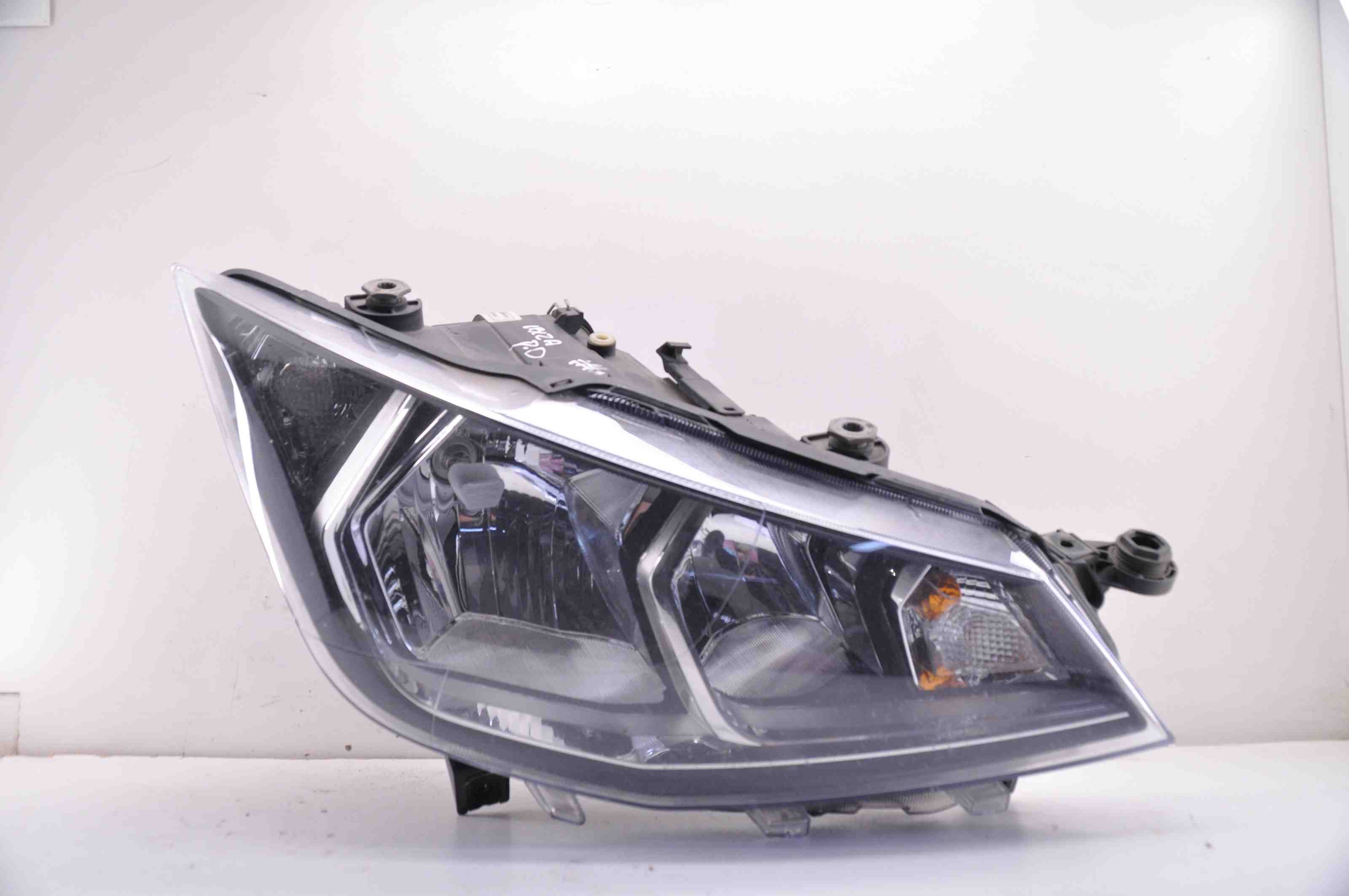 SEAT Ibiza 5 generation (2017-2023) Фара передняя правая 6F1941006B 32380144