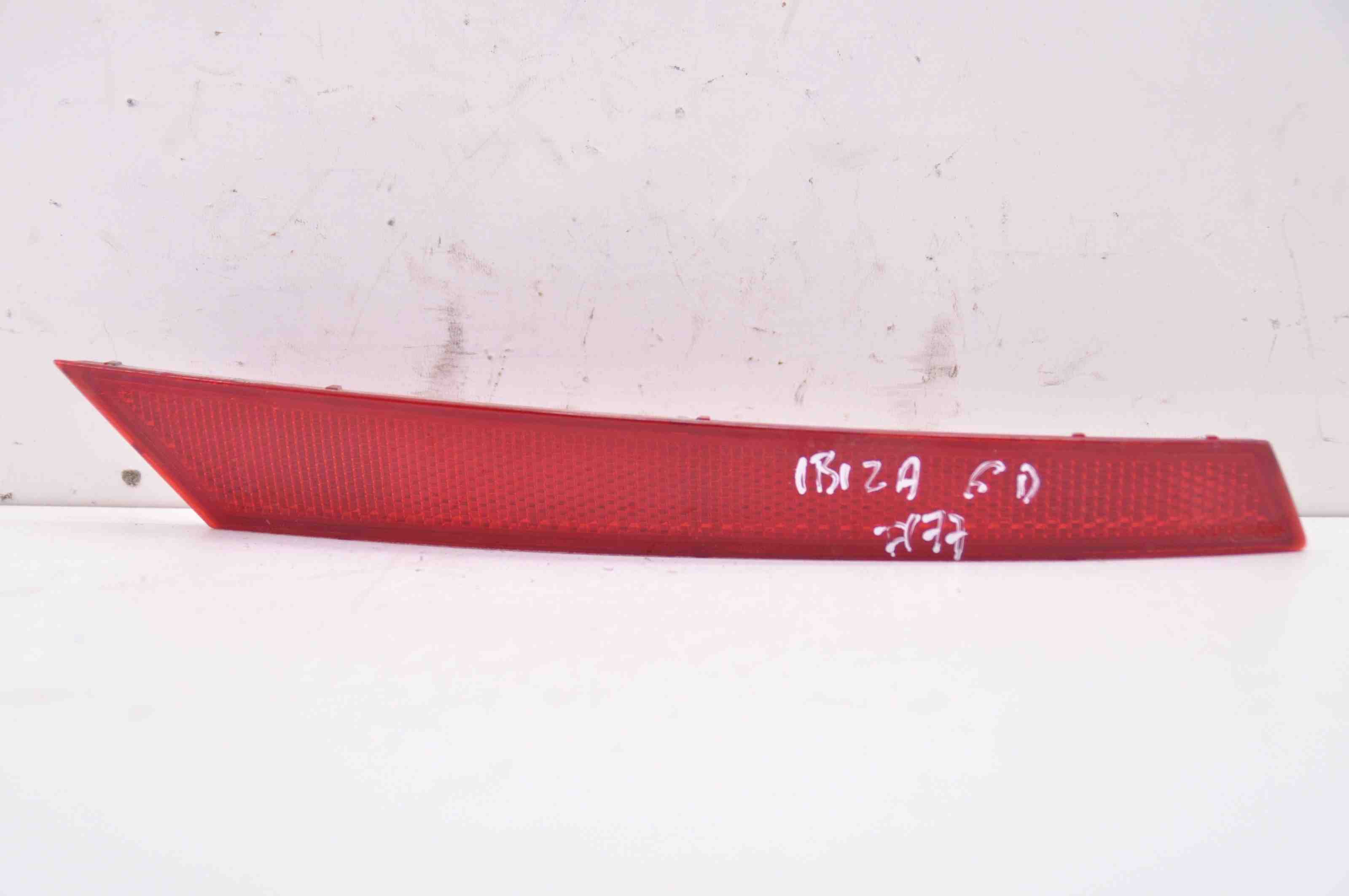 SEAT Ibiza 5 generation (2017-2023) Отражатель света бампера задний правый 6F0945106 32395516