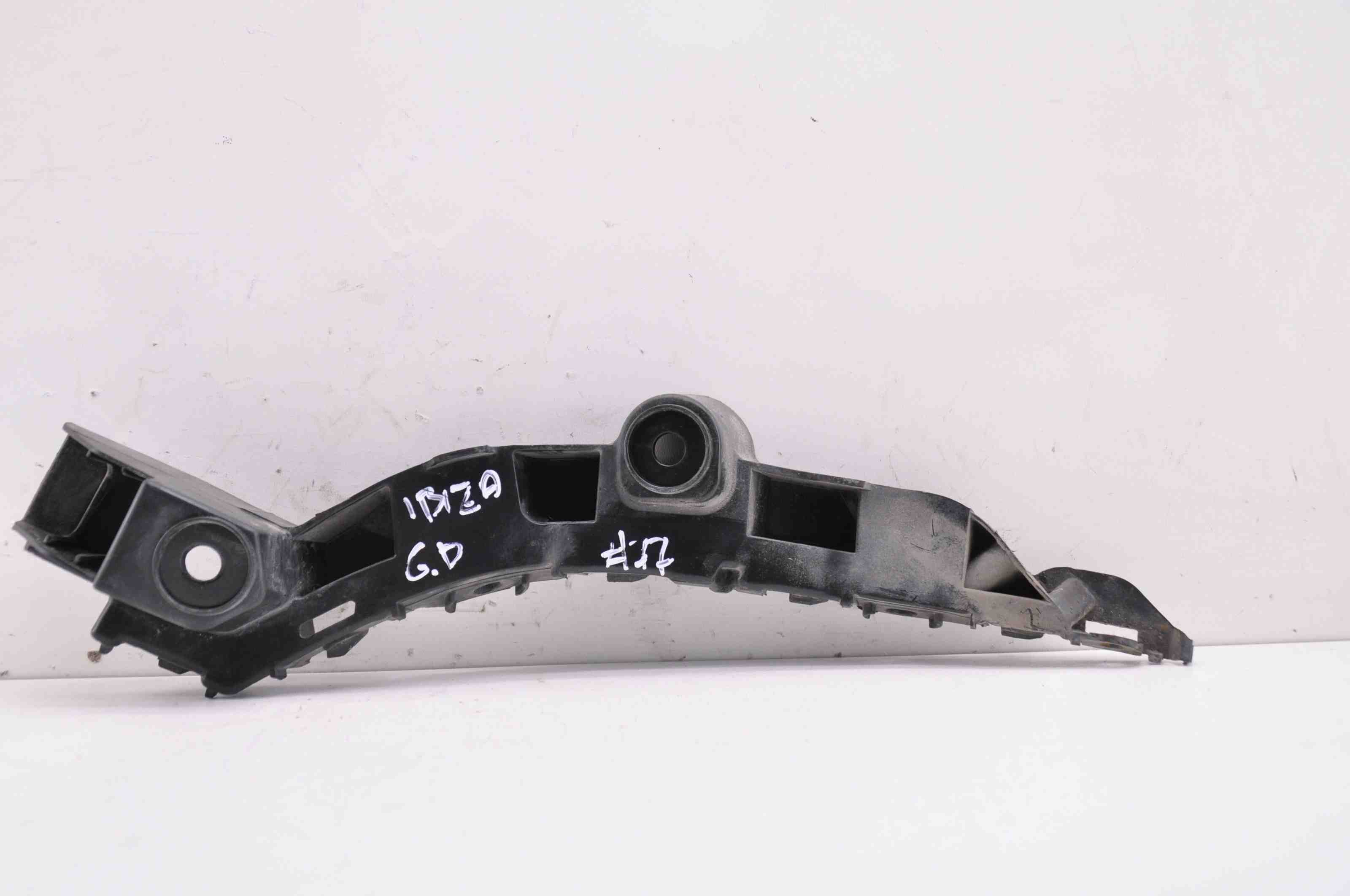 SEAT Ibiza 5 generation (2017-2023) Держатель заднего бампера правый 6F0807394B 32395816
