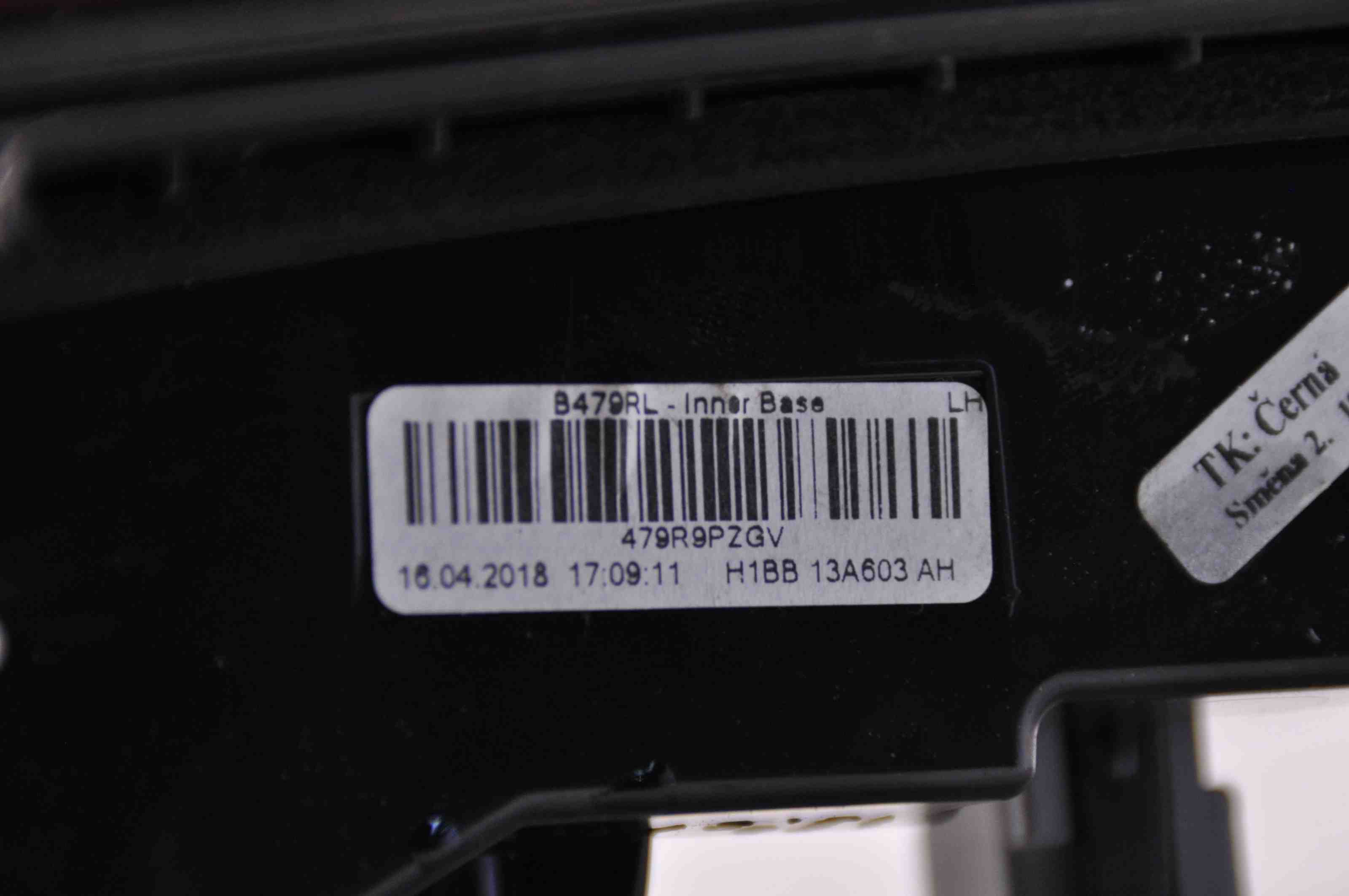 FORD Fiesta 7 generation (2017-2024) Aizmugurējais kreisais lukturis bagāžniekā H1BB13A603 32396820