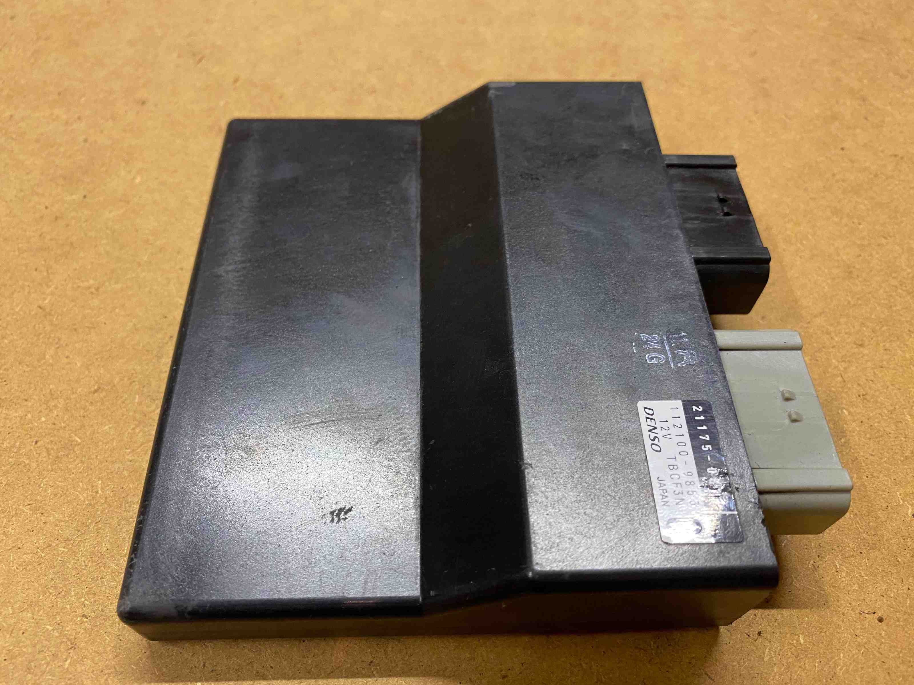 確認(ˊo̶̶̷ᴗo̶̶̷`) KAWASAKI NINJA Main computer ecu cdi unit 21175-0811,112100