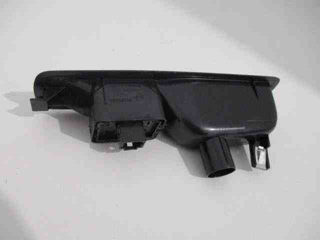 RENAULT Megane 3 generation (2008-2020) Priekšējo labo durvju logu pacelšanas slēdži 00254250,829500004R 32465291