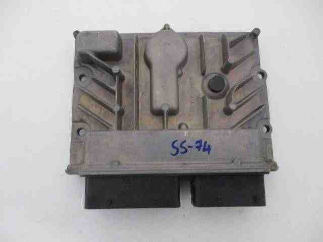 OPEL Astra J (2009-2020) Riadiaca jednotka motora 55591495,55579719 32465910
