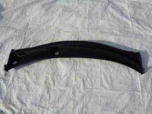RENAULT Kadjar 1 generation (2015-2024) Priekšējā stikla tīrītāja apdare / plastmasa 668107243R 32469379
