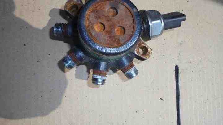 RENAULT Megane 3 generation (2008-2020) Топливная рейка H8200334367 32478218