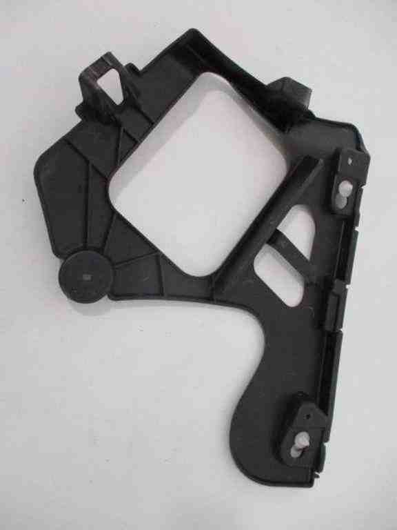 RENAULT Megane 2 generation (2002-2012) Rear Right Bumper Bracket 8200146048 32481228