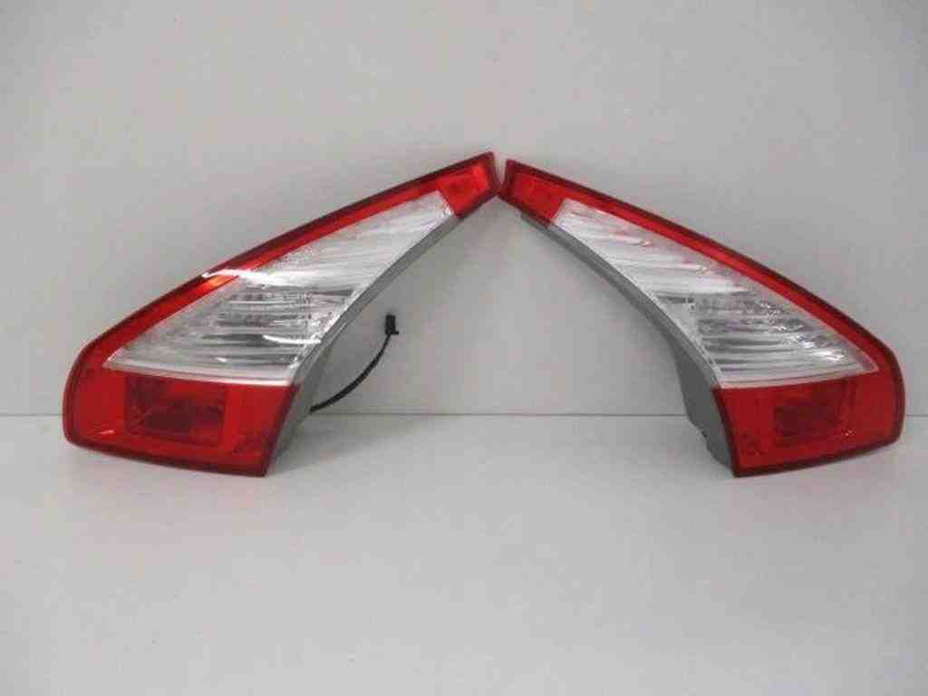 RENAULT Megane 3 generation (2008-2020) Left Side Tailgate Taillight 32482149