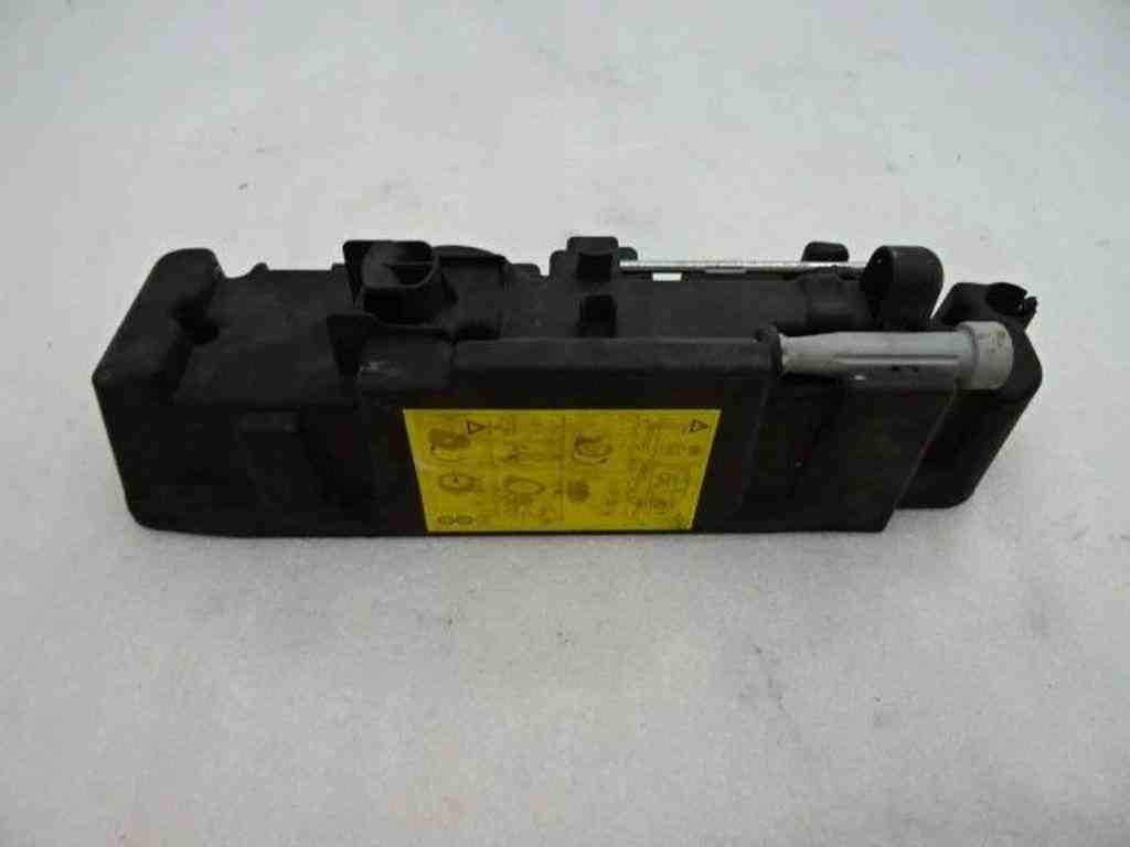 RENAULT Scenic 4 generation (2017-2023) Rezerves riteņu nodalījuma apdare 8200127794 32484369