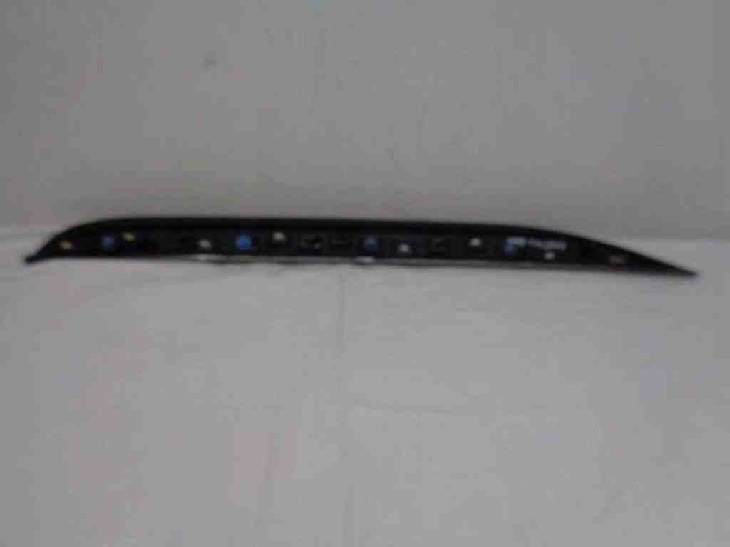 PEUGEOT 307 1 generation (2001-2008) Kreisās puses jumta moldings 9810111980 32485351