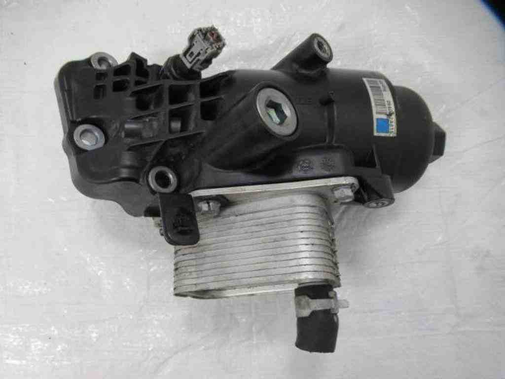 HYUNDAI i30 GD (2 generation) (2012-2017) Oil Cooler 26410-2A300 32486067