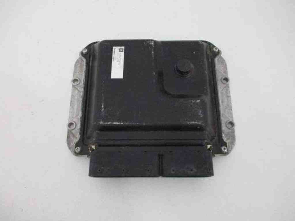 OPEL Astra J (2009-2020) Riadiaca jednotka motora 275800-9553,55575315 32488964