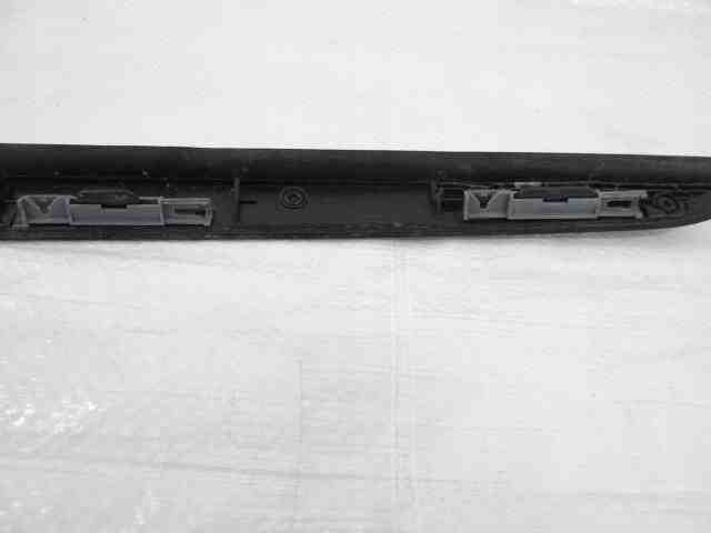 PEUGEOT 308 T9 (2013-2021) Vējstikla apdare 9810111980 32492098