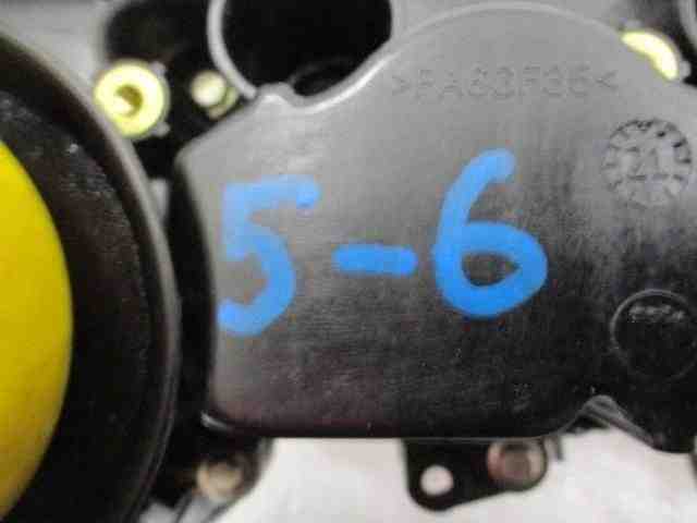 DACIA Sandero 2 generation (2013-2020) Engine Cylinder Head HR10DET 32492197
