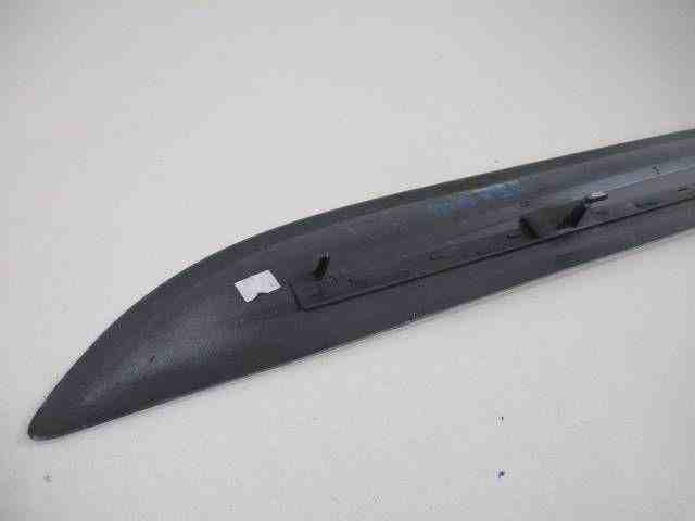 PORSCHE Macan 1 generation (2013-2023) Front Right Door Molding 95B.837.890.1R,95B8378901R 32496709