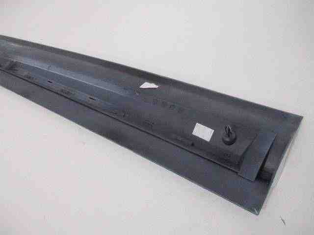 PORSCHE Macan 1 generation (2013-2023) Front Right Door Molding 95B.837.890.1R,95B8378901R 32496709