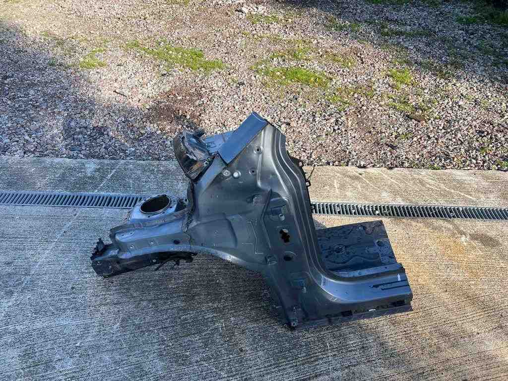 BMW 2 Series Active Tourer U06 (2021-2023) Front left quarter 7496797,6793Y022,7403479 32413749