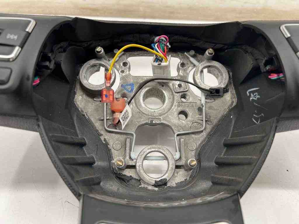MG ZS 2 generation (2017-2024) Steering Wheel 10822555 32414492