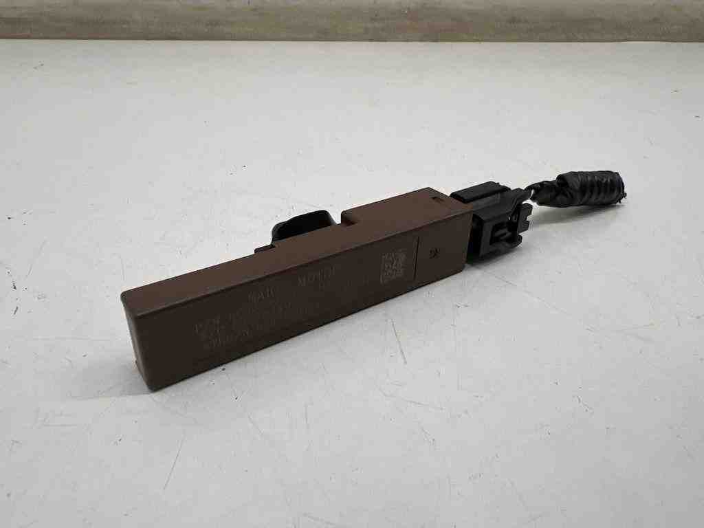 MG ZS 2 generation (2017-2024) Bootlid Antenna Amplifier 10710239 32416708