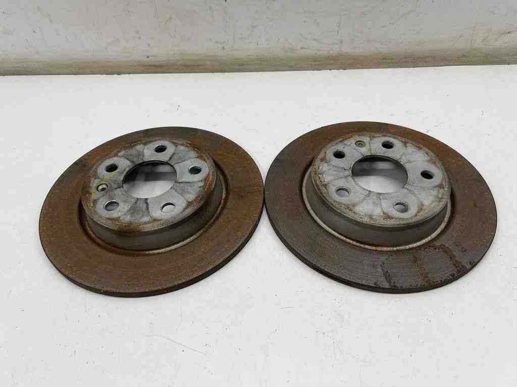 MG ZS 2 generation (2017-2024) Aizmugurējais kreisais bremžu disks 32417243