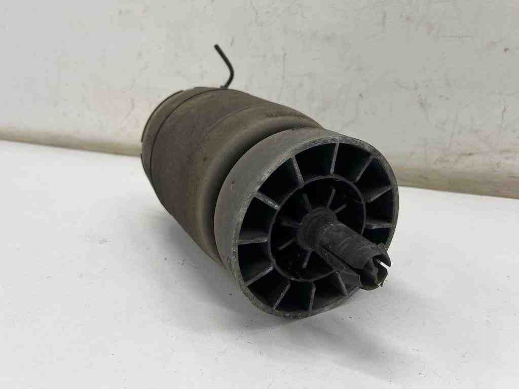 LAND ROVER Discovery Sport 1 generation (2014-2024) Rear Left Air Suspension Cushion 32428982