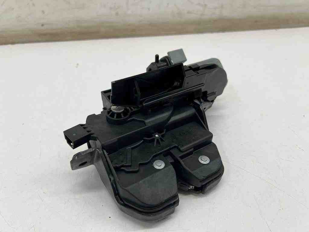 PORSCHE Macan 1 generation (2013-2023) Tailgate Boot Lock 95B827505 32471074