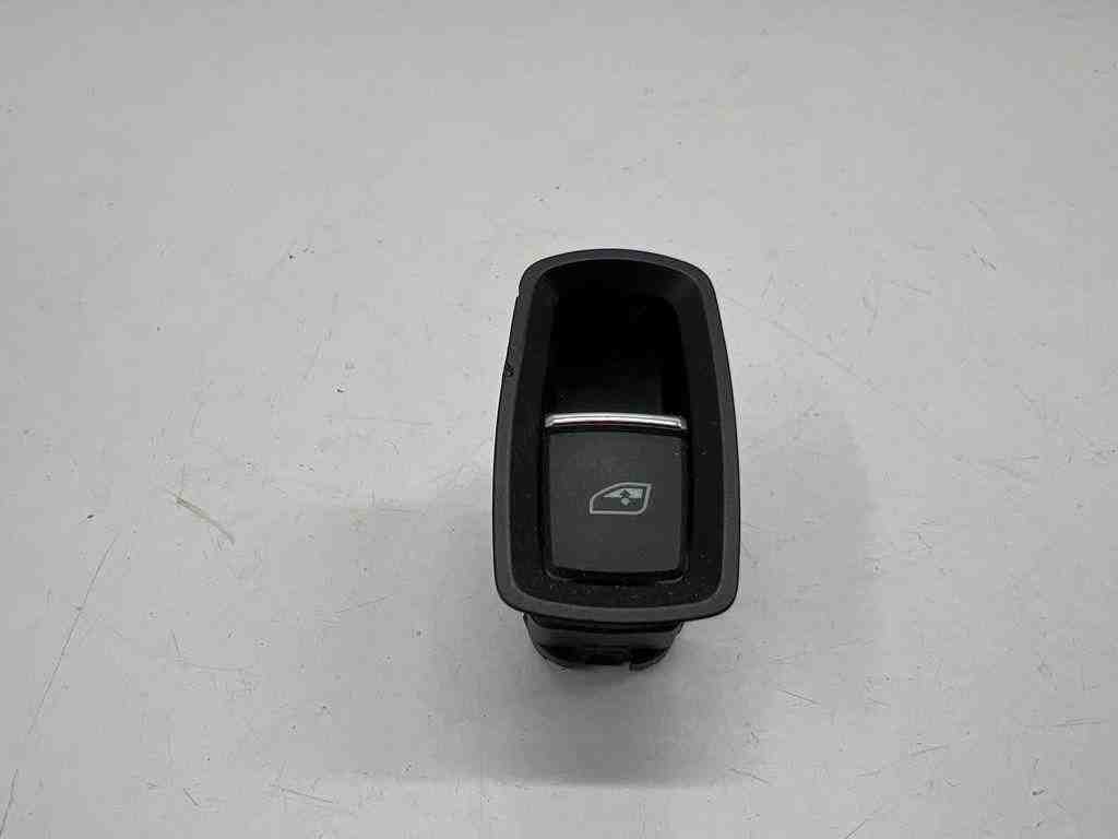 PORSCHE Macan 1 generation (2013-2023) Кнопка стеклоподъемника задней левой двери 7PP959855C 32476401