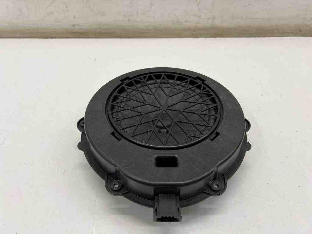 PORSCHE Macan 1 generation (2013-2023) Aizmugurējo labo durvju skaļrunis 97064565102 32476828