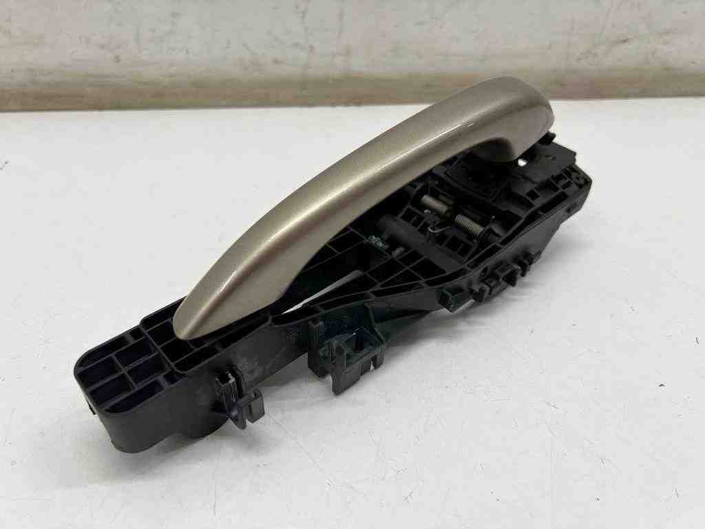 PORSCHE Macan 1 generation (2013-2023) Aizmugurējo kreiso durvju ārējais rokturis 95B839885B 32477538