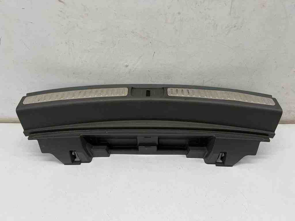 PORSCHE Macan 1 generation (2013-2023) Bagāžas nodalījuma slēdzenes apdare 95B864483F 32478279