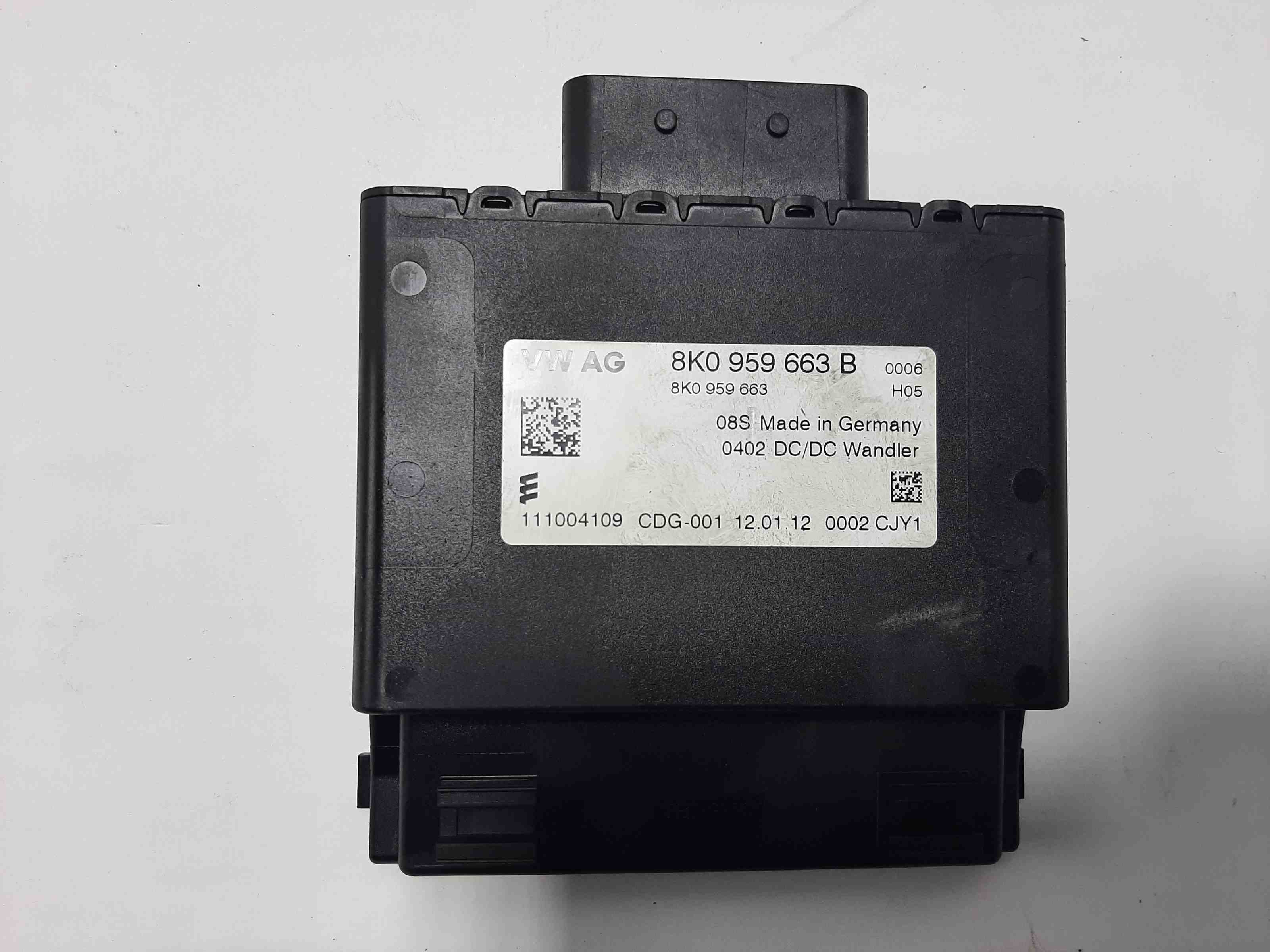 AUDI A5 8T (2007-2016) Voltage Control Unit 8K0959663,8K0959663B 32400234