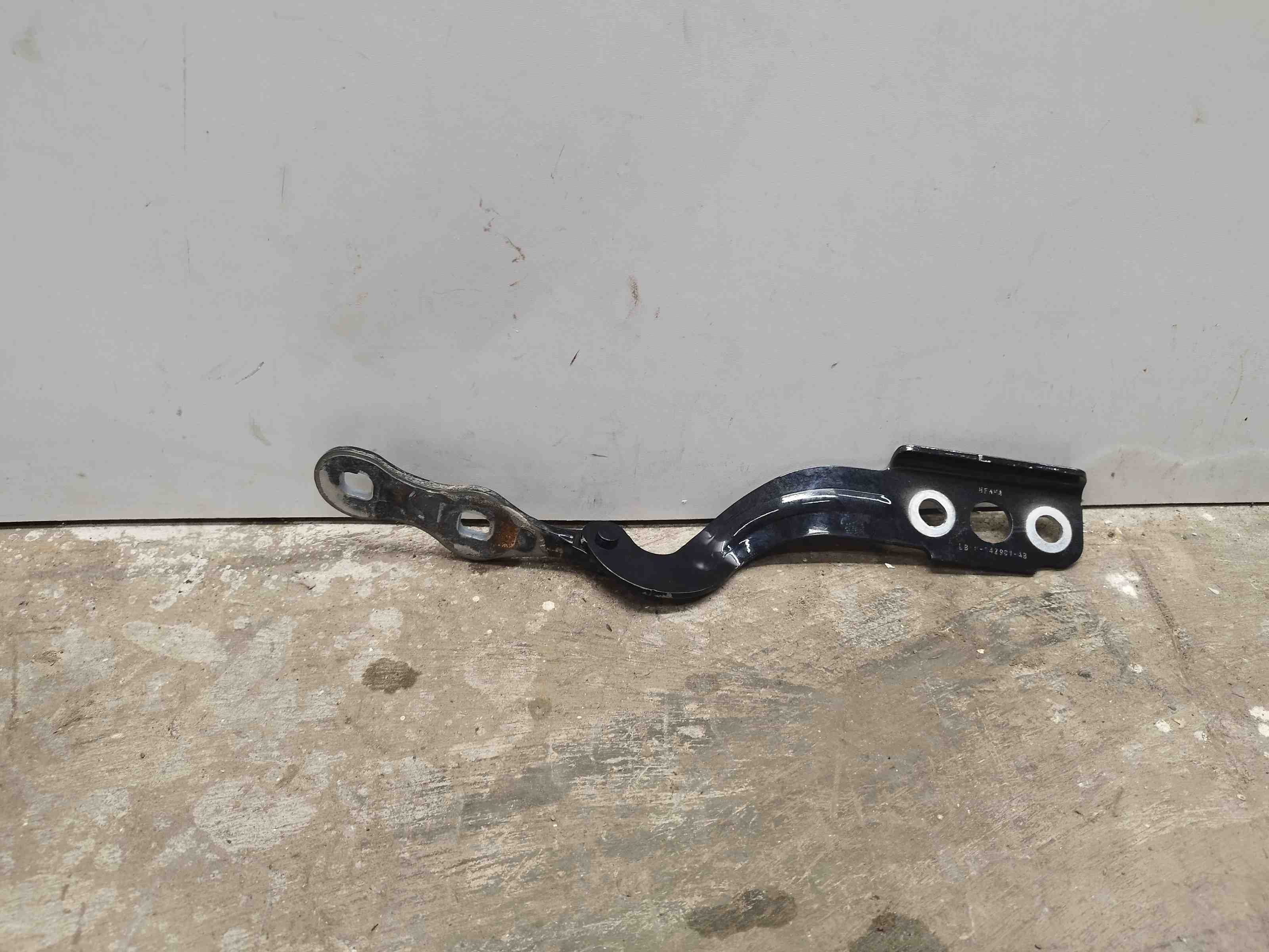 FORD USA Explorer 6 generation (2019-2024) Left Side Bootlid Hinge LB5BS42901AB 32437696