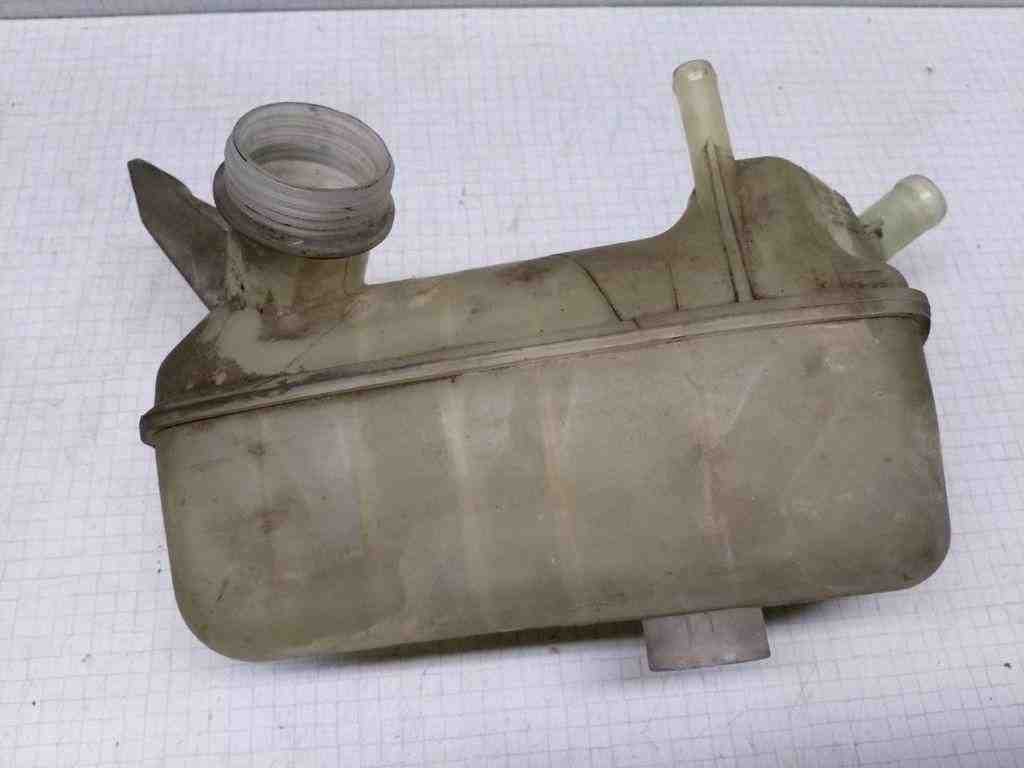 RENAULT Megane 2 generation (2002-2012) Расширительный бак 8200273157 32519709