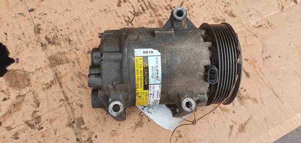 RENAULT Megane 2 generation (2002-2012) Hасос кондиционера 32519916