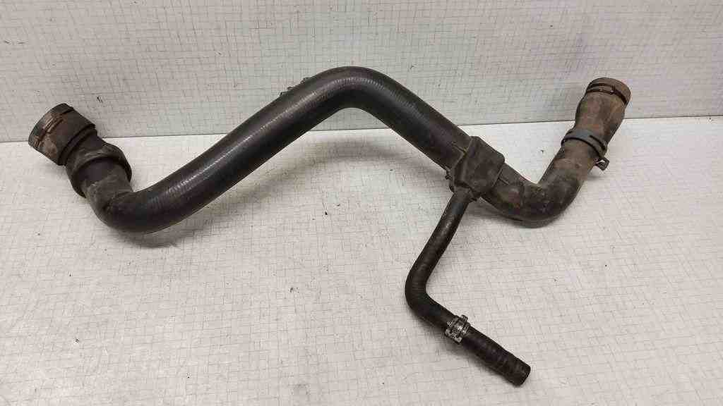 VOLKSWAGEN Passat B7 (2010-2015) Coolant Hose Pipe 4B0121101E 32520409