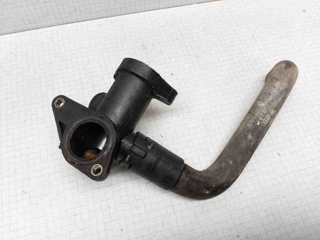 AUDI A4 B5/8D (1994-2001) Coolant Hose Pipe 32526595