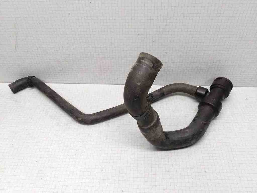 AUDI A4 B5/8D (1994-2001) Coolant Hose Pipe 32526617