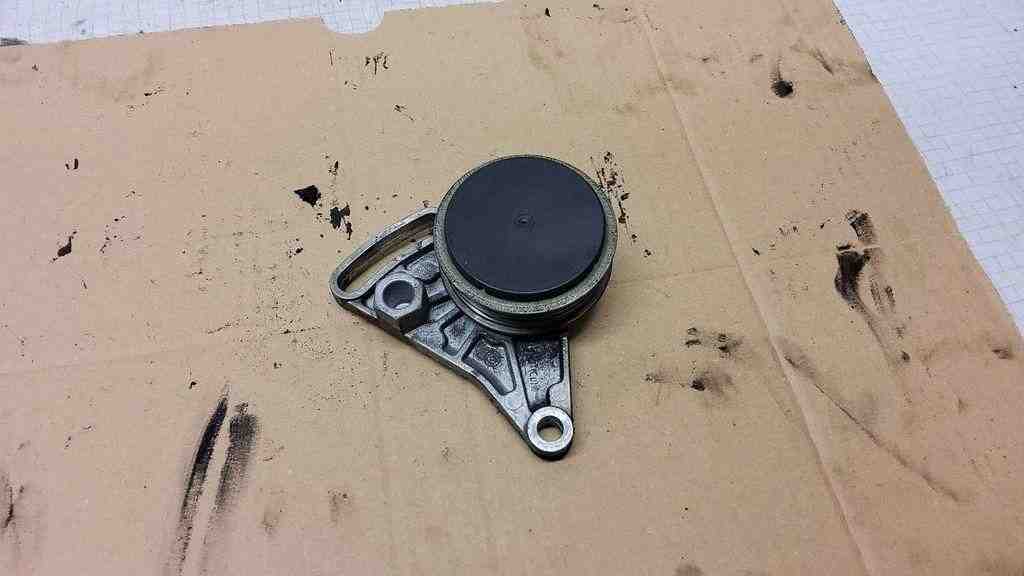 AUDI A4 B6/8E (2000-2005) Belt Tensioner 230875 32527387
