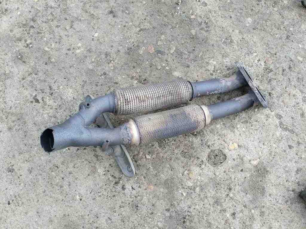 VOLKSWAGEN Golf 8 generation (2019-2023) Exhaust 32530805